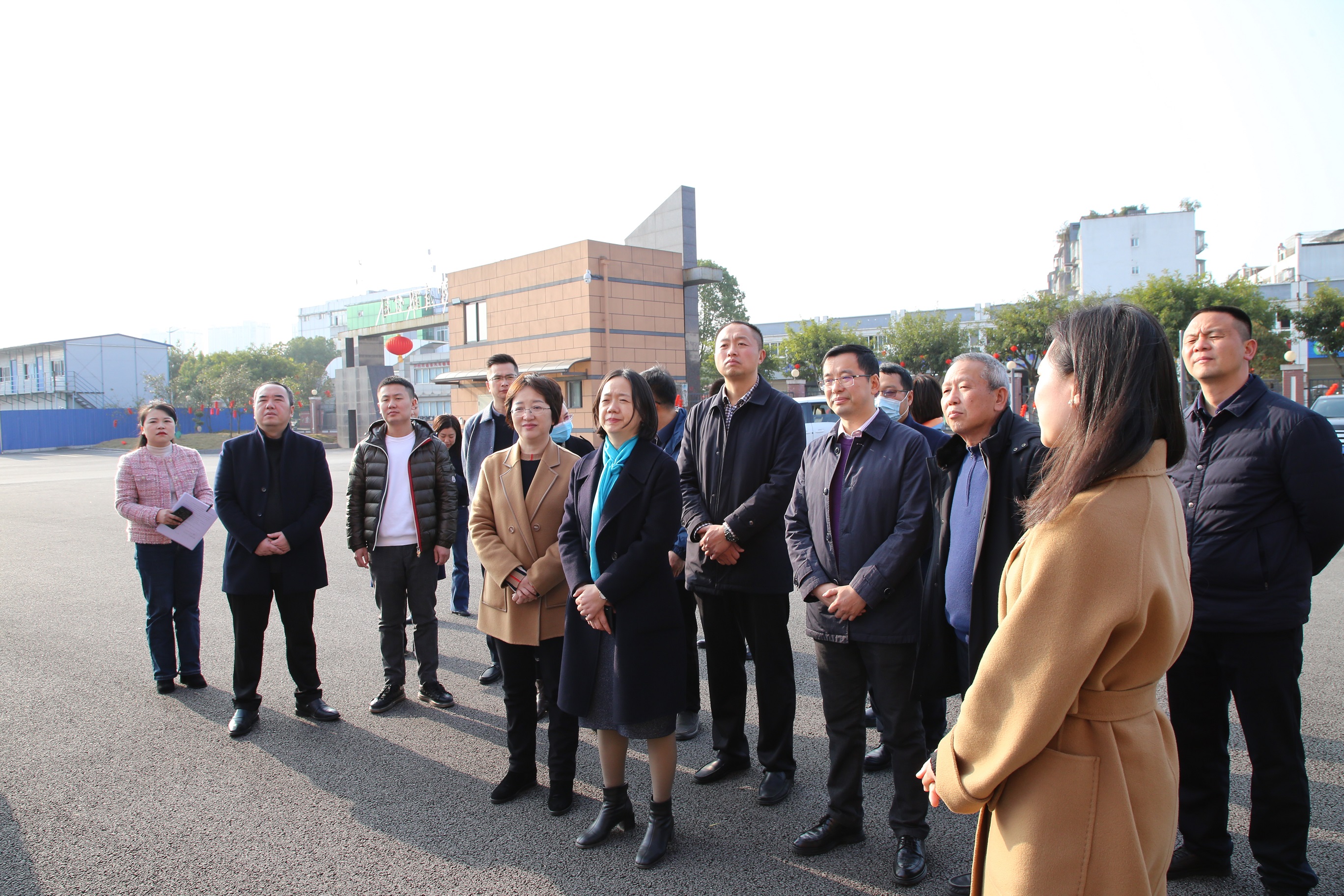 瀘州市委常委、宣傳部部長(zhǎng)、現(xiàn)代醫(yī)藥產(chǎn)業(yè)生態(tài)鏈鏈長(zhǎng)徐利蒞臨天植中藥公司調(diào)研現(xiàn)代醫(yī)藥產(chǎn)業(yè)生態(tài)鏈工作